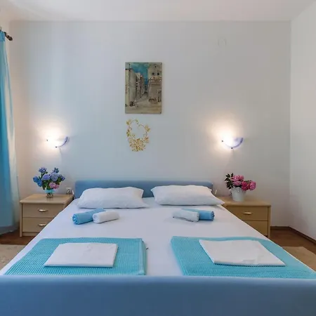 Cozy In With Kitchen *