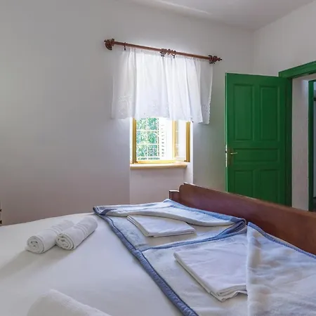 Cozy In With Kitchen * Grizane-Belgrad